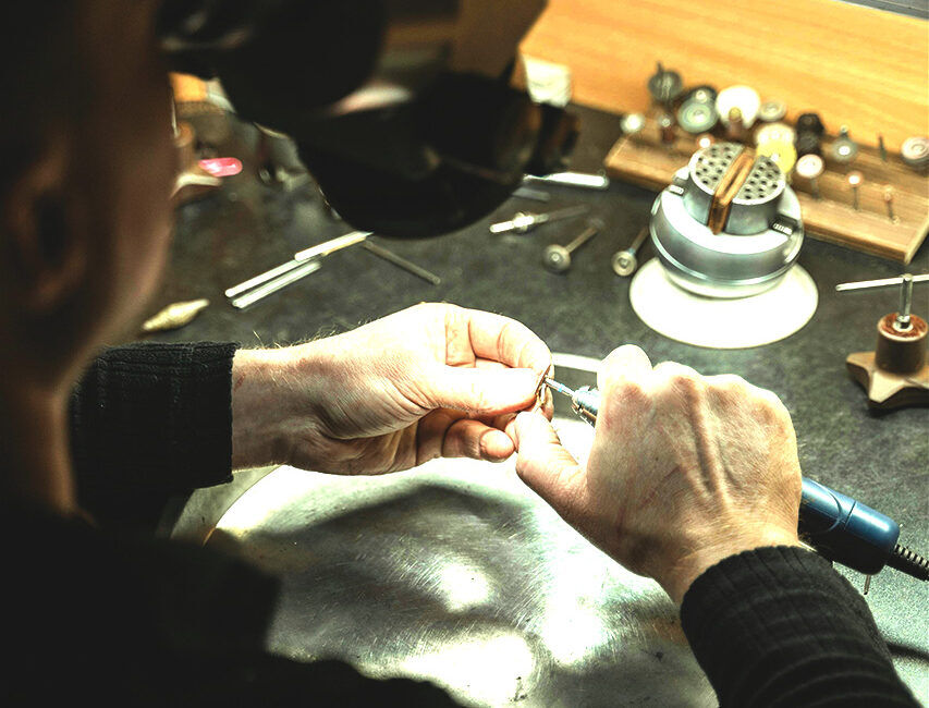 Gioielli qr code in argento personalizzabili made in Italy